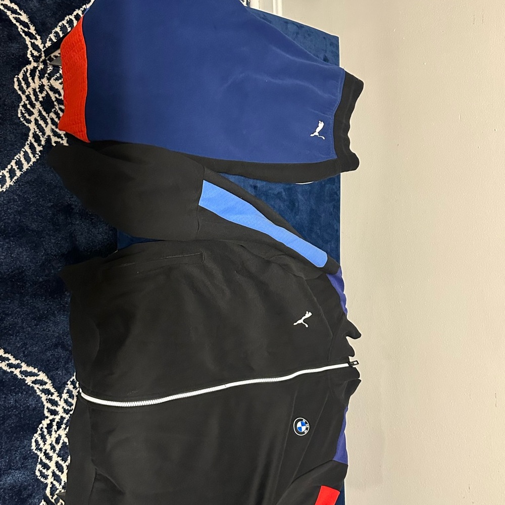 Puma Men's Black and Blue Sweatshirt Set